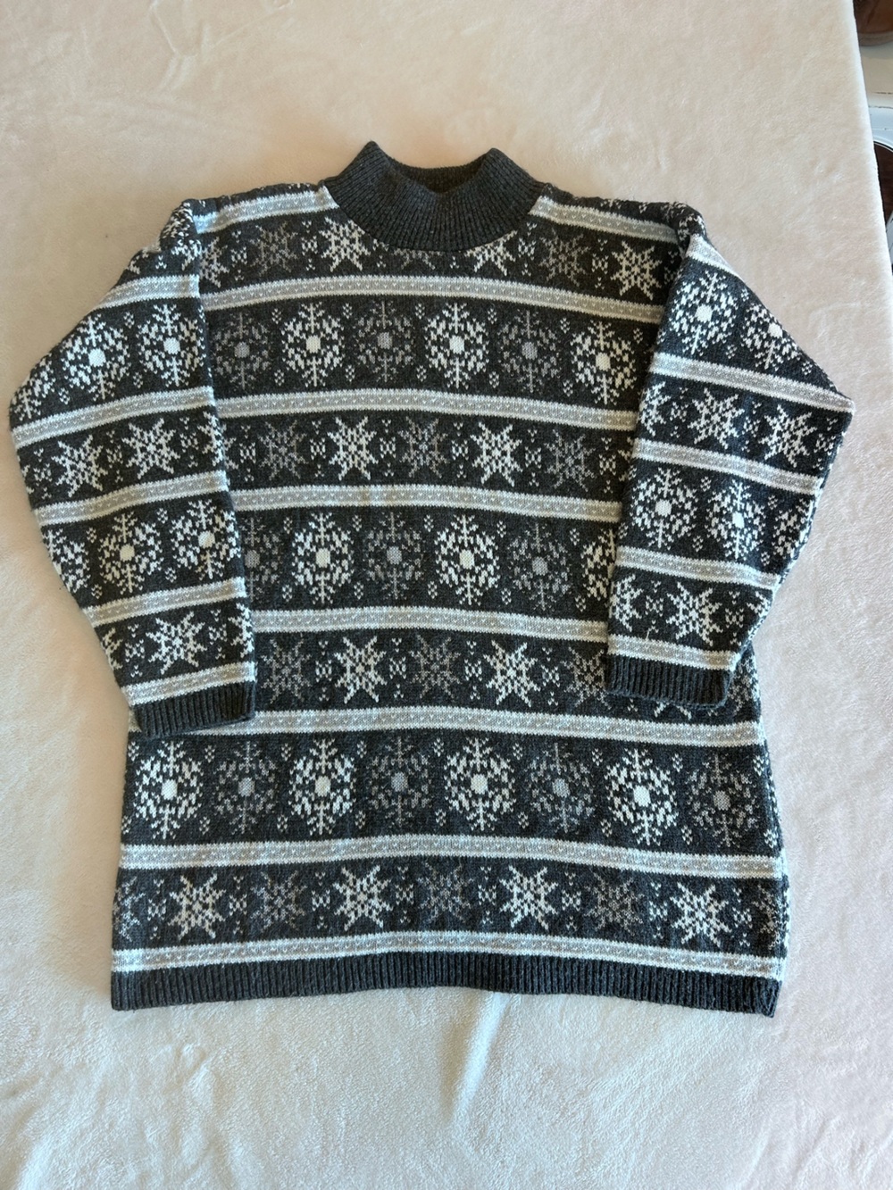 Vintage Sweater Exchange Charcoal & Gray Fair Isle Knit Sweater